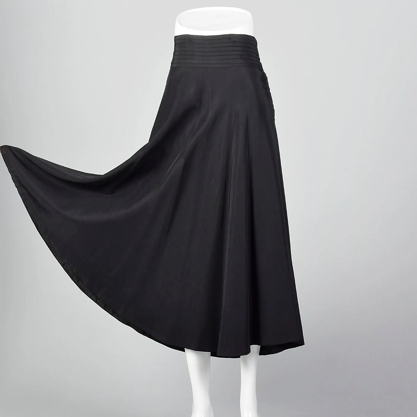 1950s Black Pleated Waistband Skirt