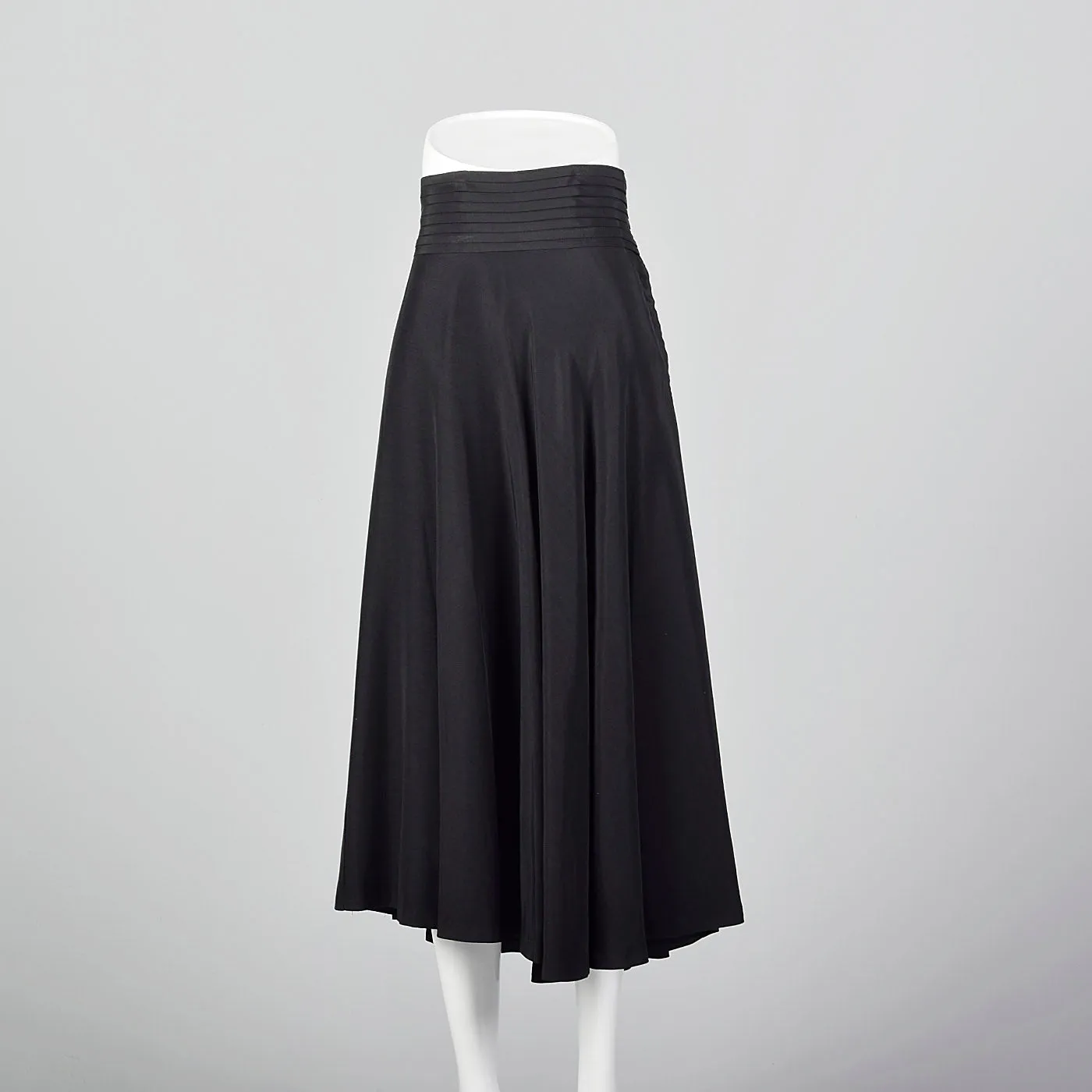 1950s Black Pleated Waistband Skirt