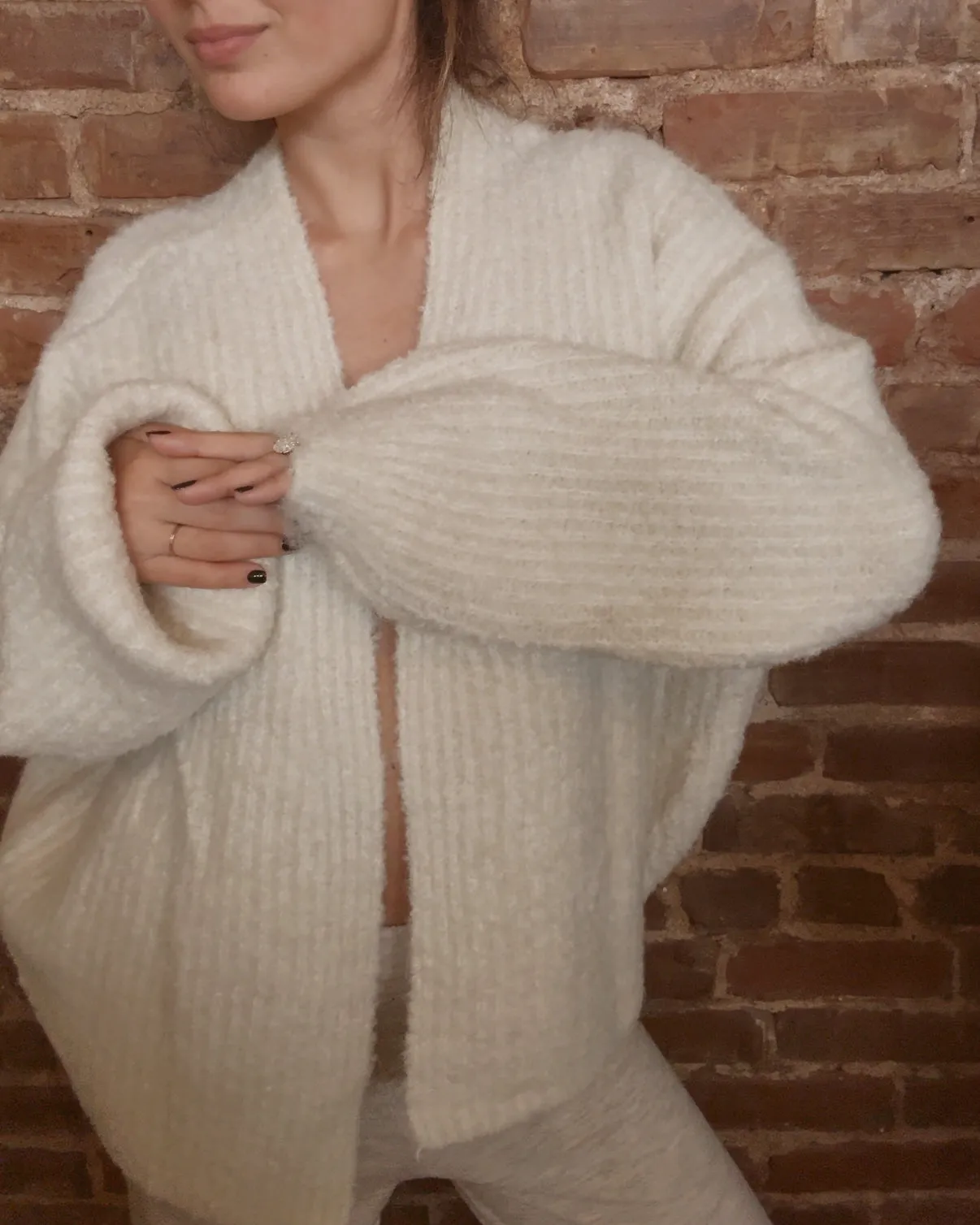Curly Yarn Cardigan Ivory