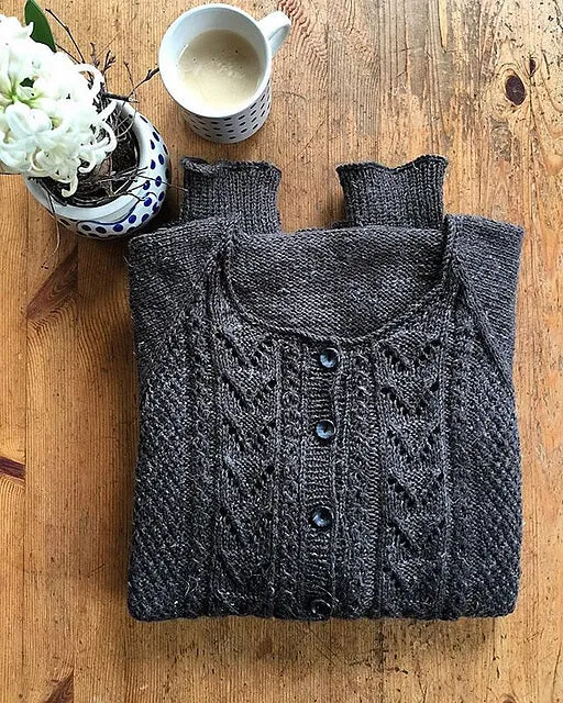 Kit de tricot cardigan Mariechen par Isabell Kraemer