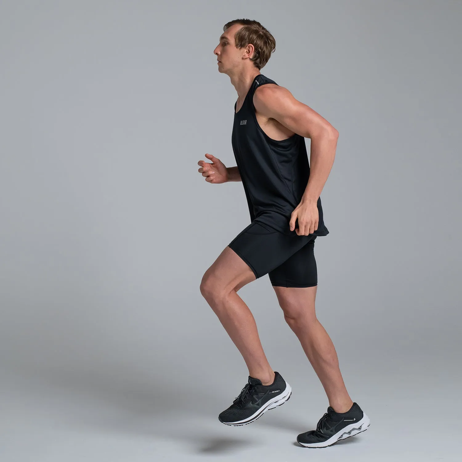 Valour Compression - Black Short Tights