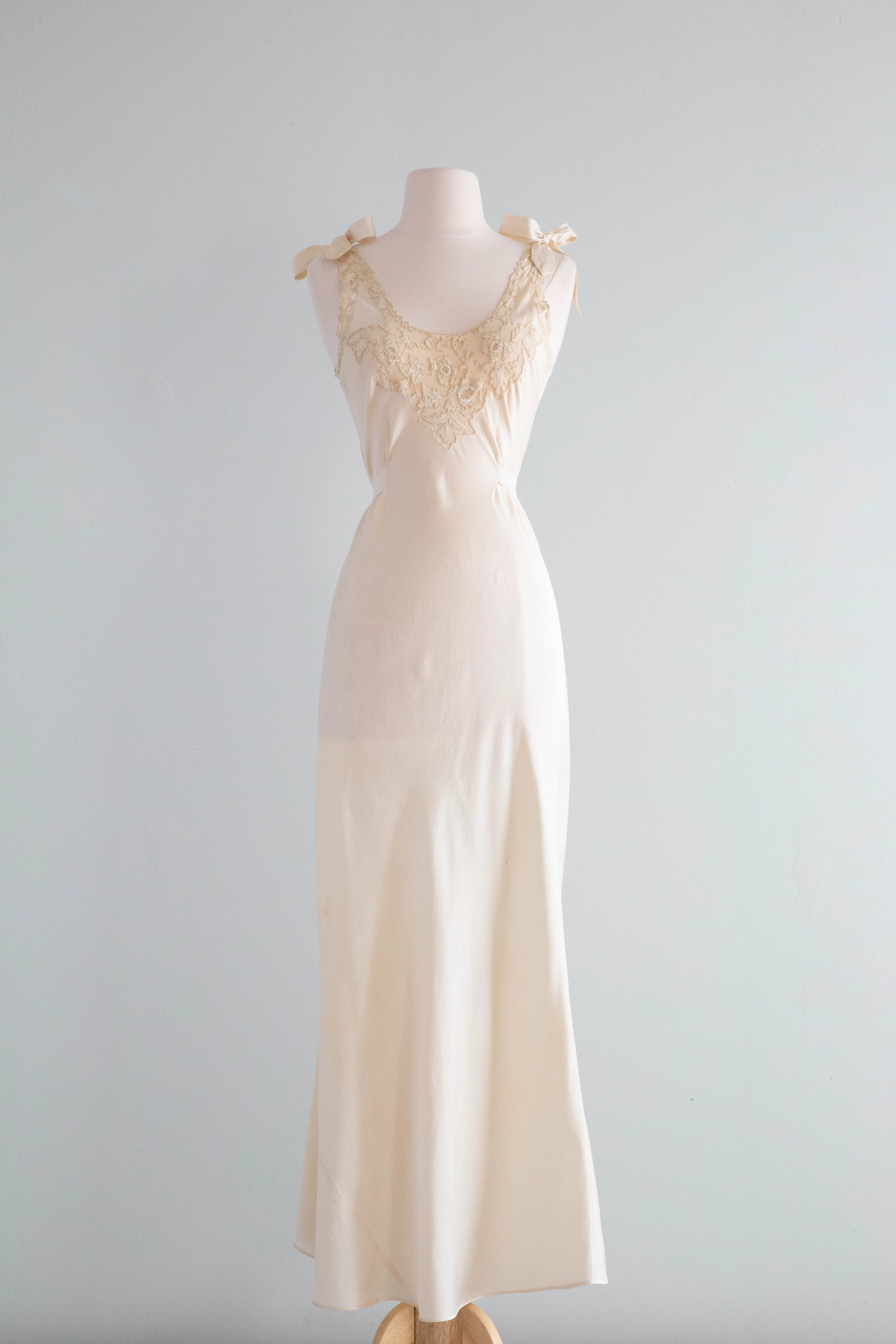 Vintage 1930's Silk Bias Cut Slip Dress With Tie Shoulders & Lace / SM