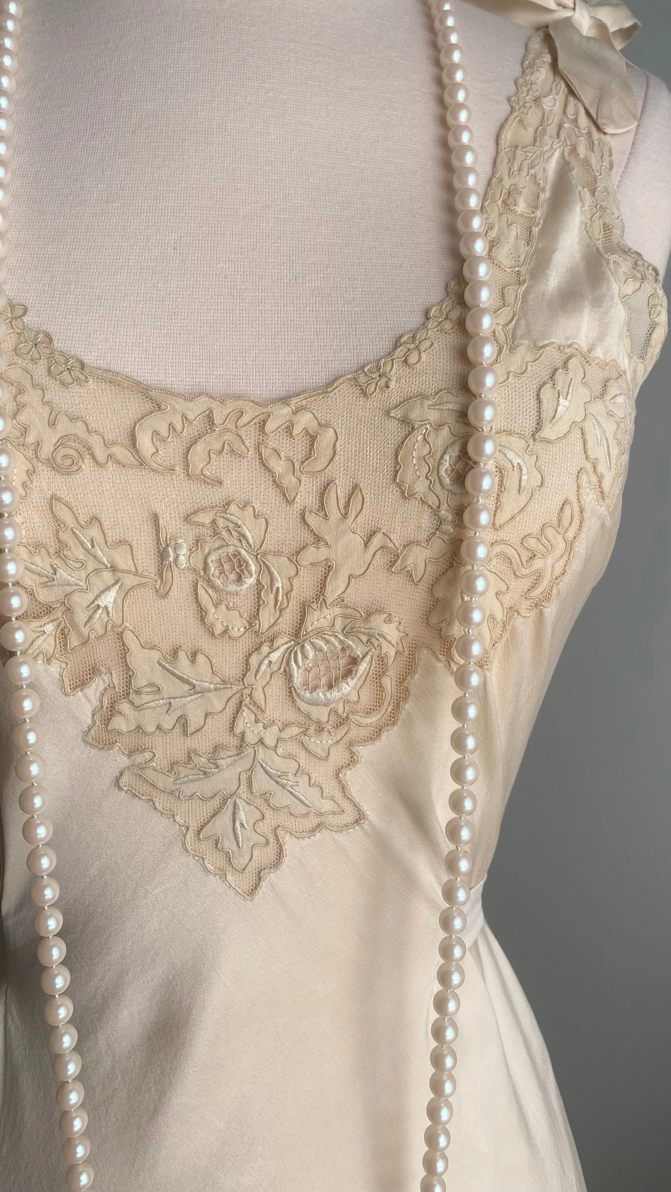 Vintage 1930's Silk Bias Cut Slip Dress With Tie Shoulders & Lace / SM