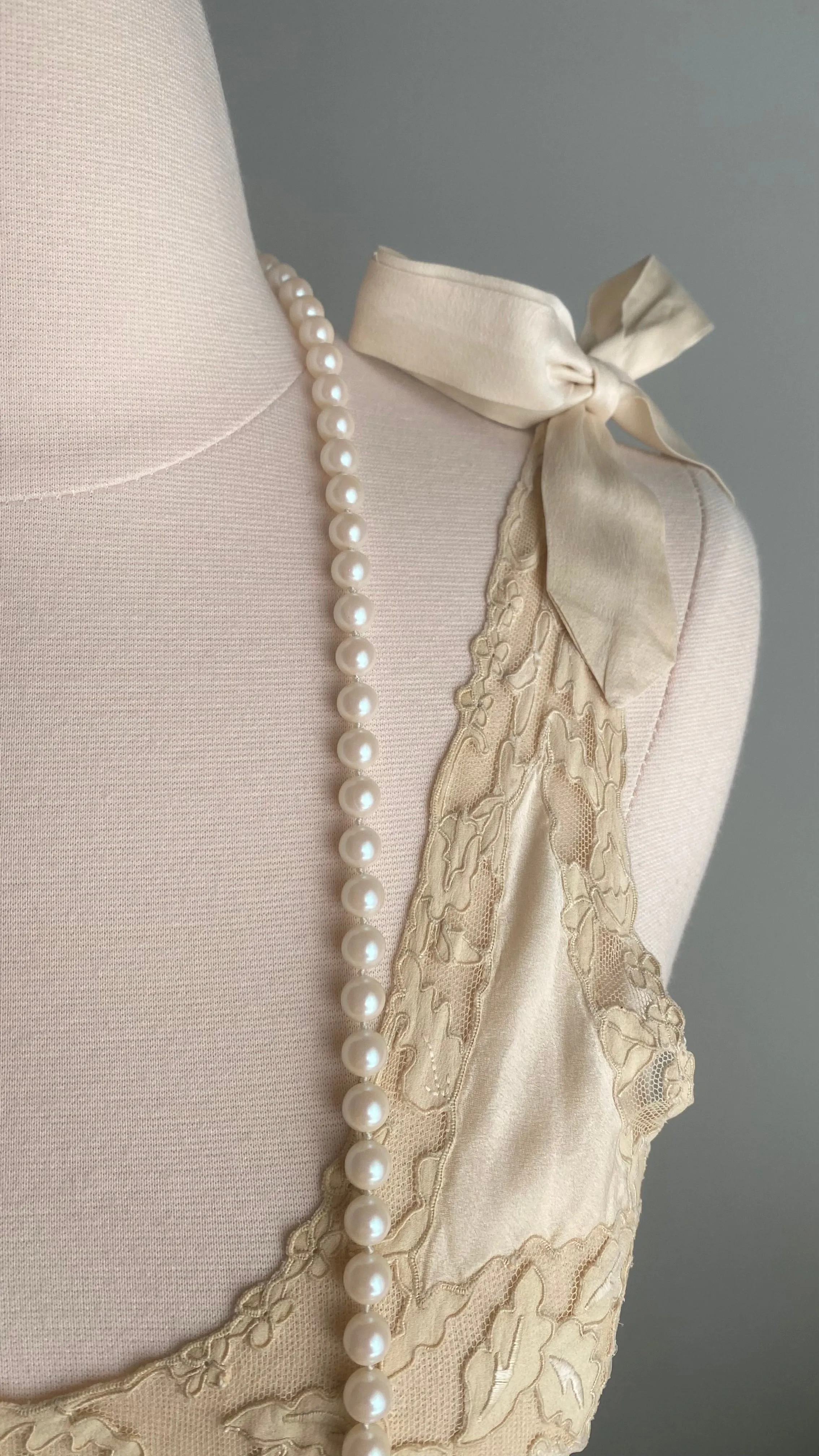 Vintage 1930's Silk Bias Cut Slip Dress With Tie Shoulders & Lace / SM